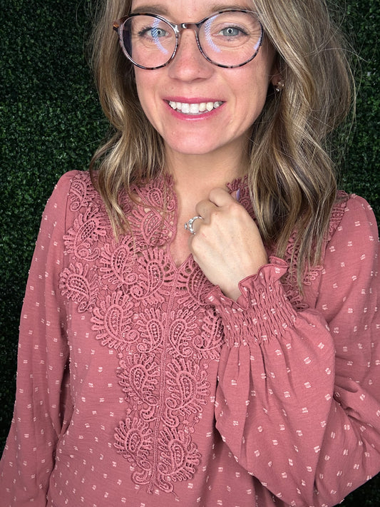 HATTIE WINE LACE TOP-1064