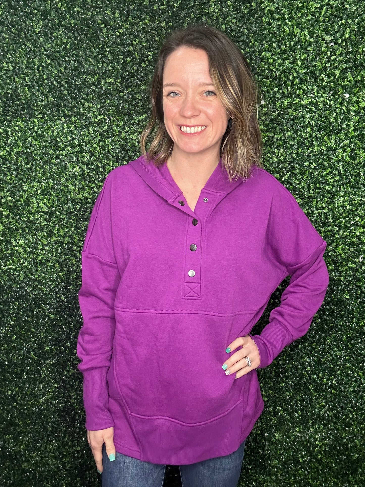 HOODED PULLOVER