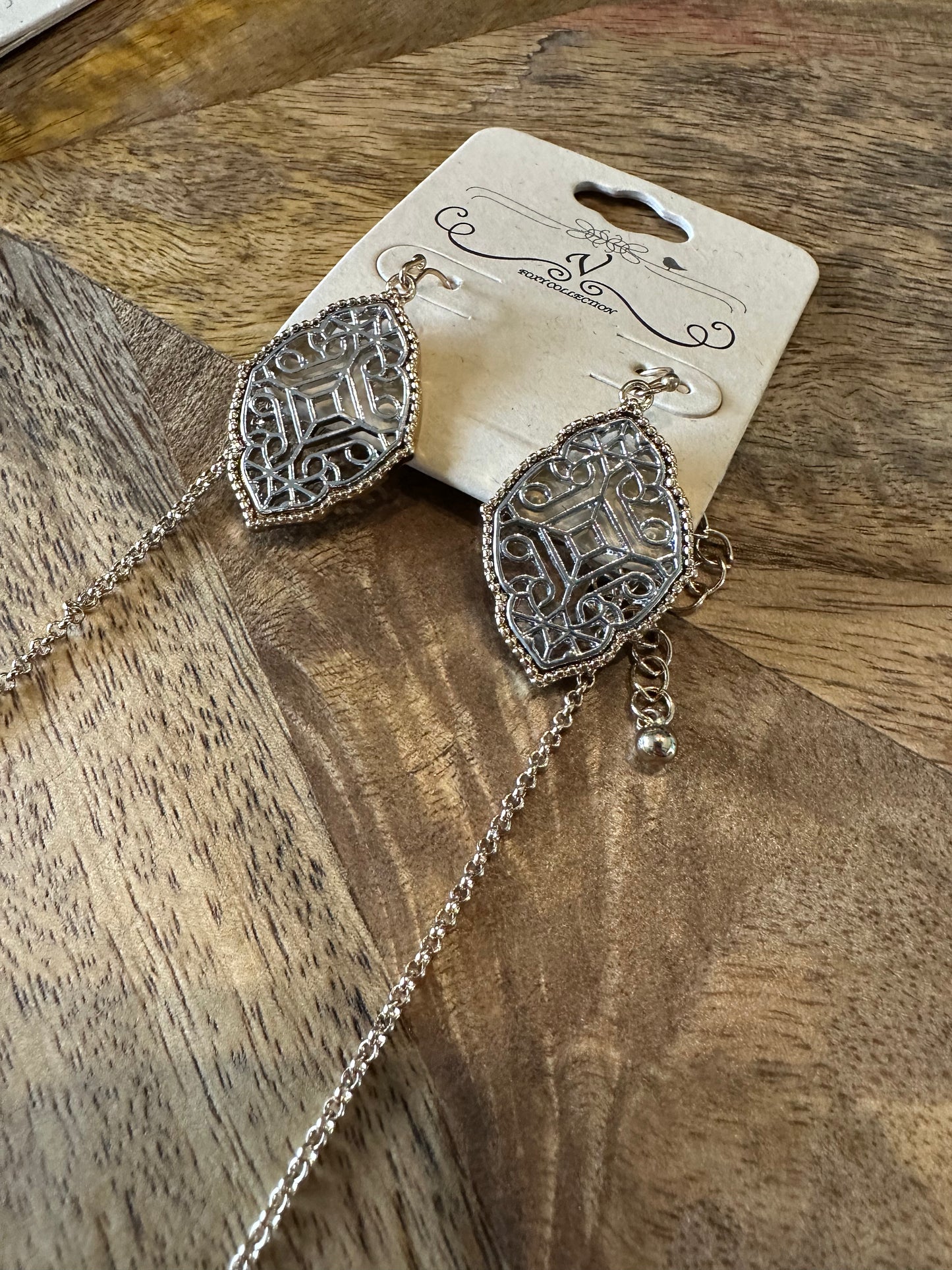 FOIL NECKLACE + EARRING SET