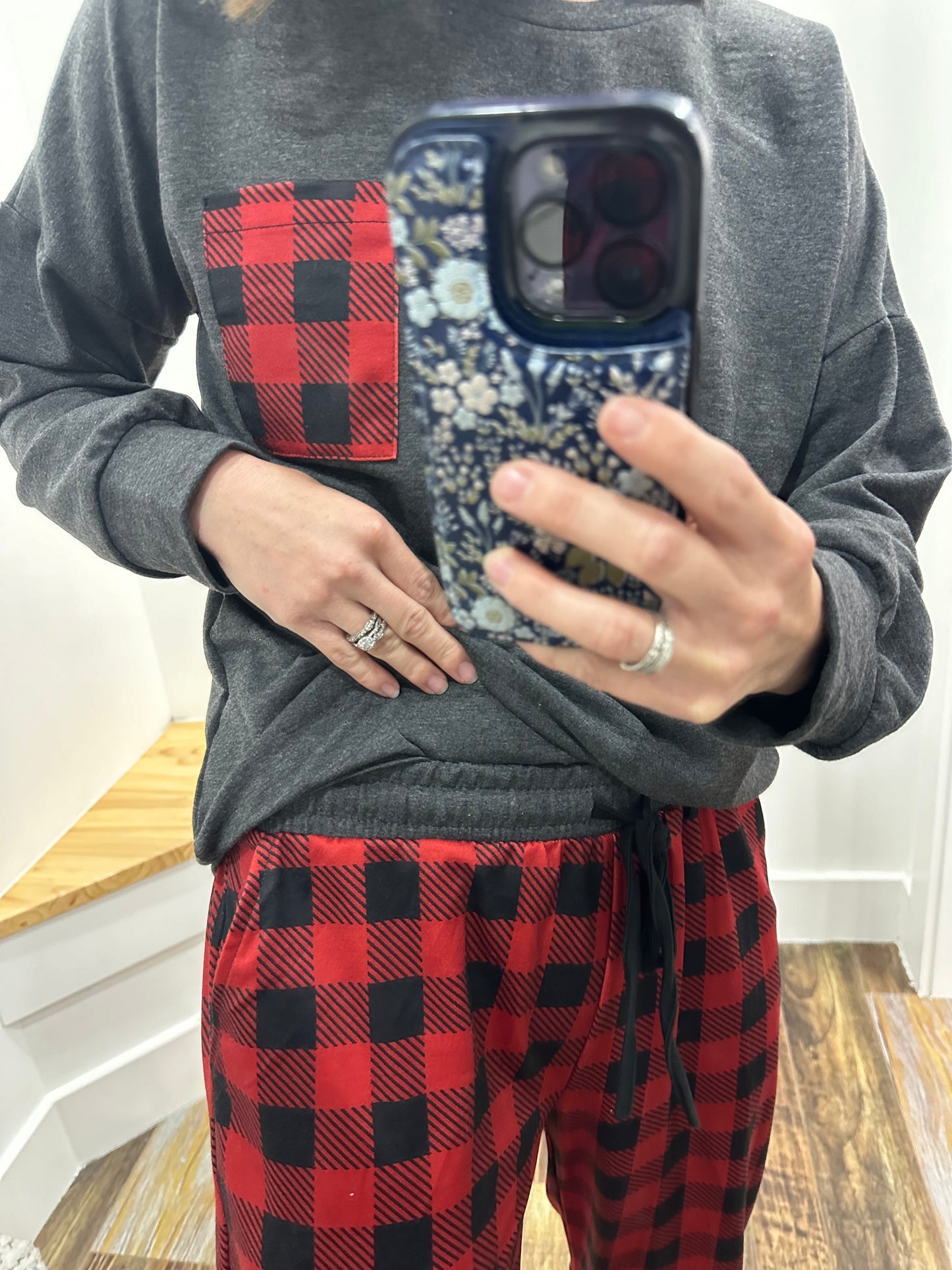 5087-Plaid Lounge Set