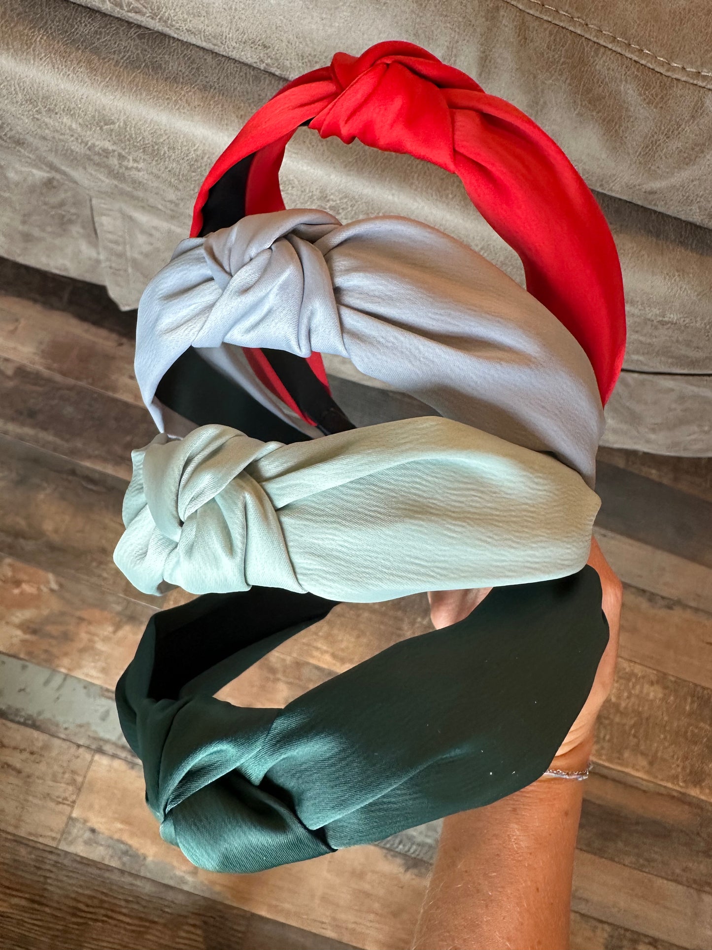 KNOTTED HEADBAND