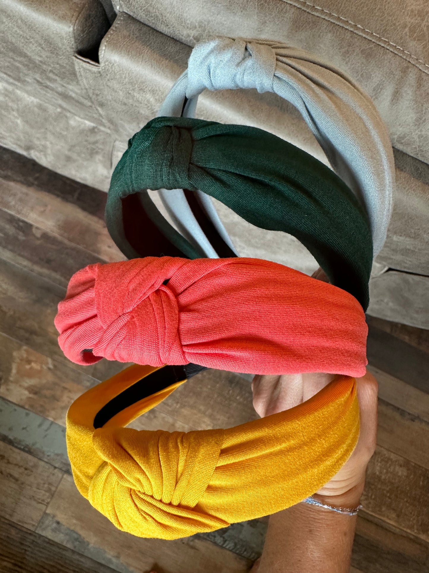 KNOTTED HEADBAND