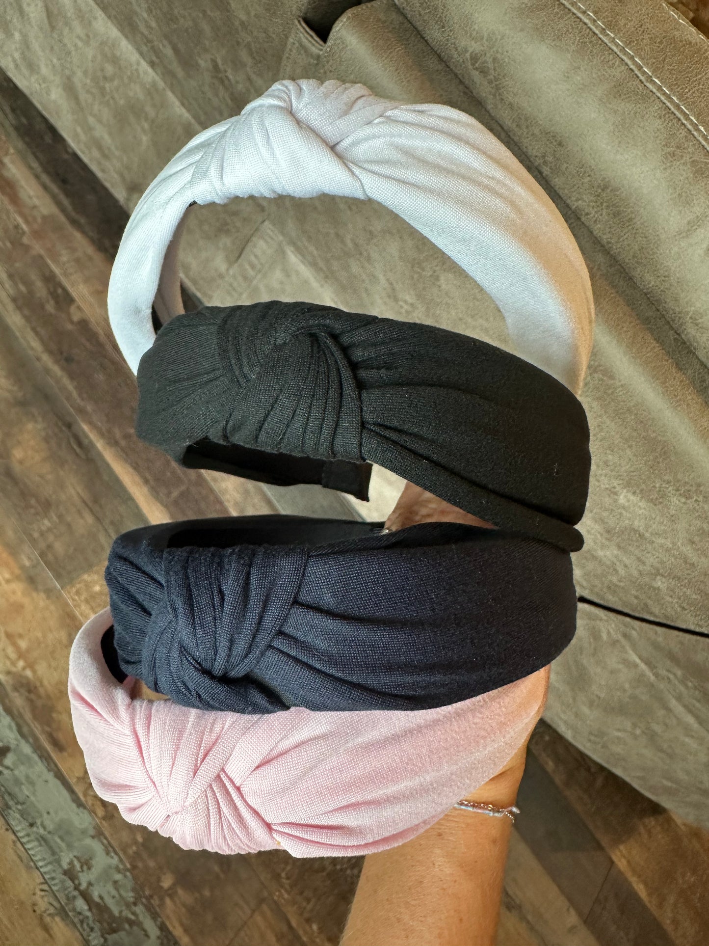 KNOTTED HEADBAND
