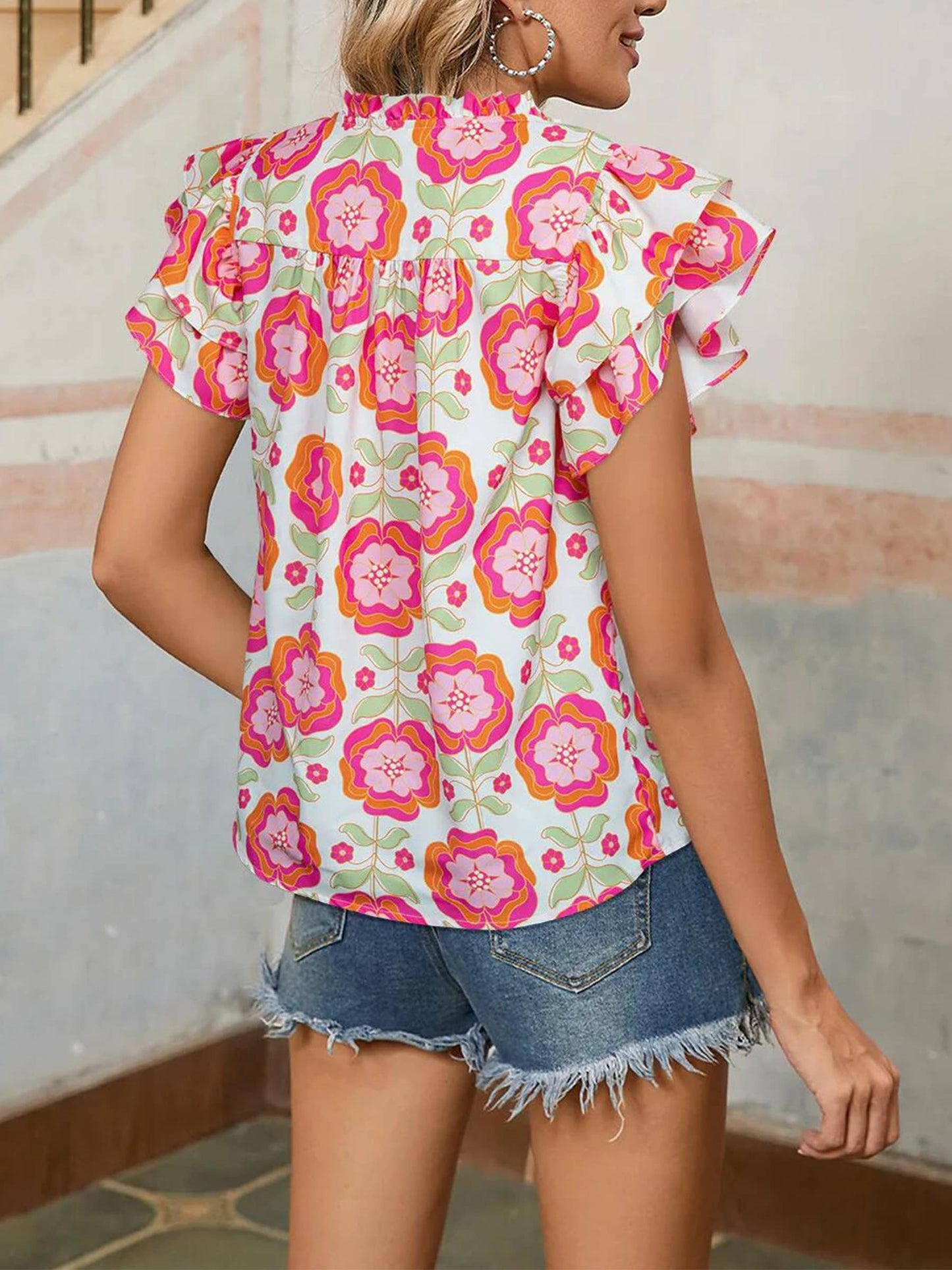 Folded V-neck Pullover Top