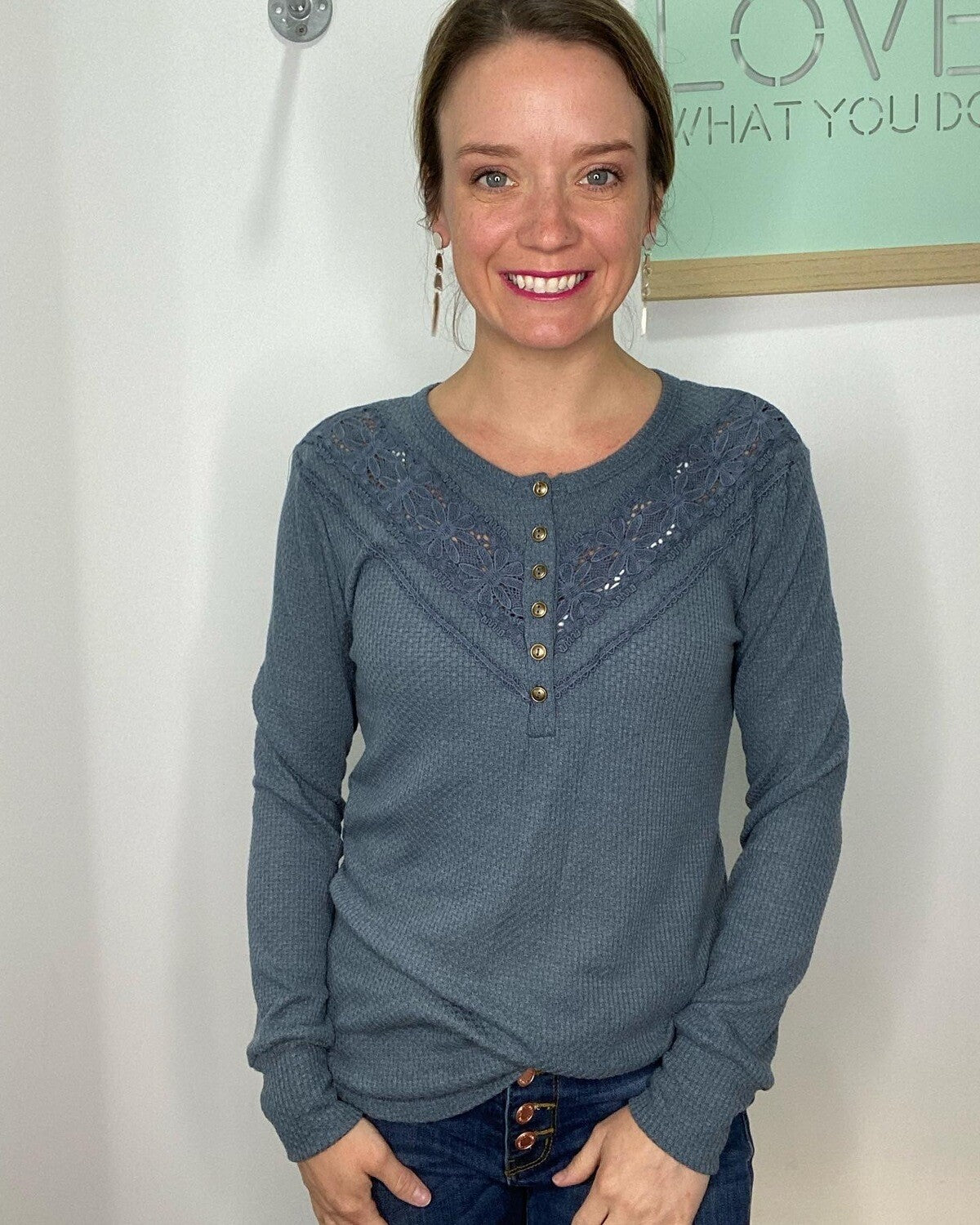 TEAL LACE DETAIL TOP