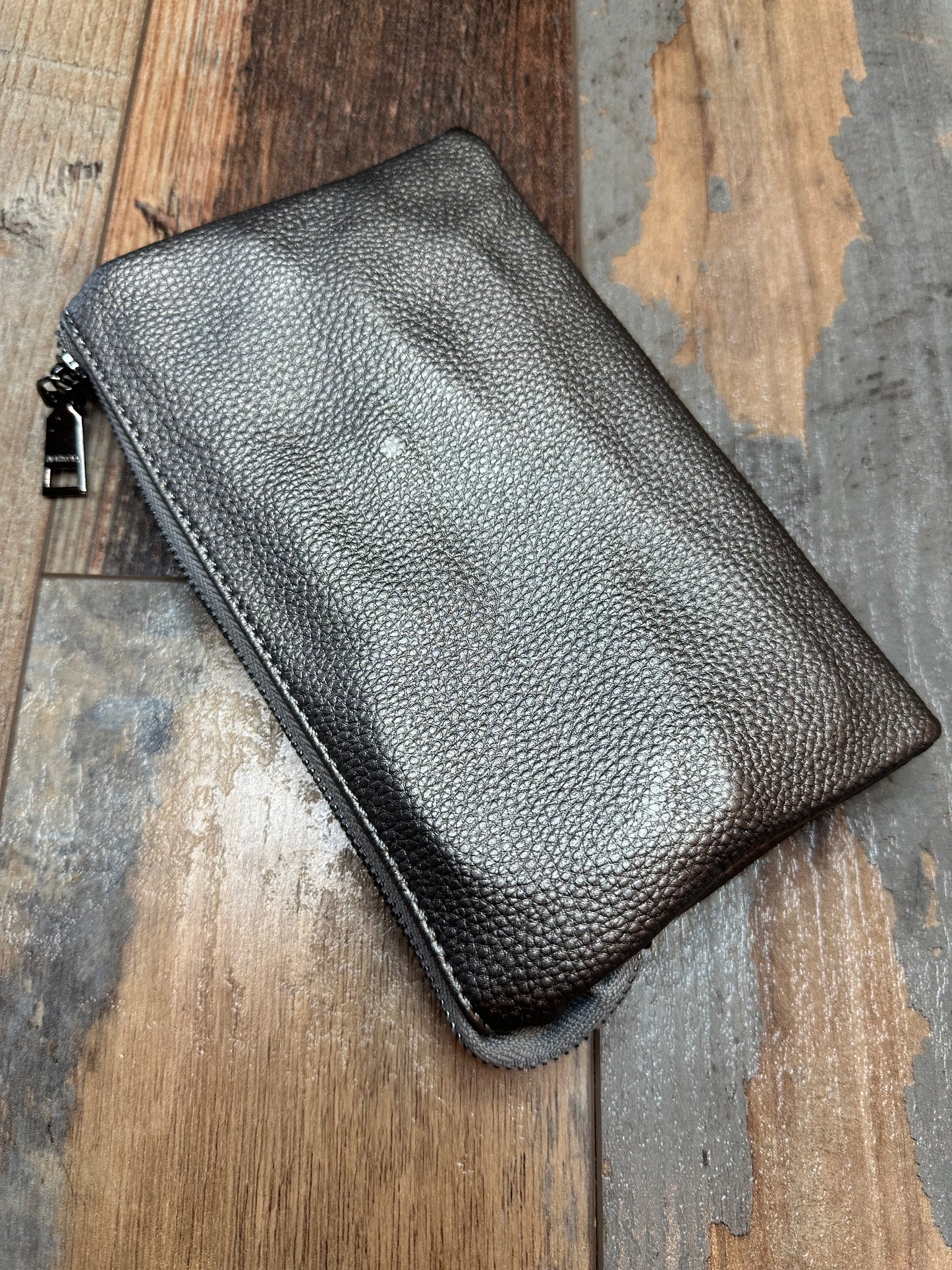 3-IN-1 CROSSBODY/WRISTLET/WALLET