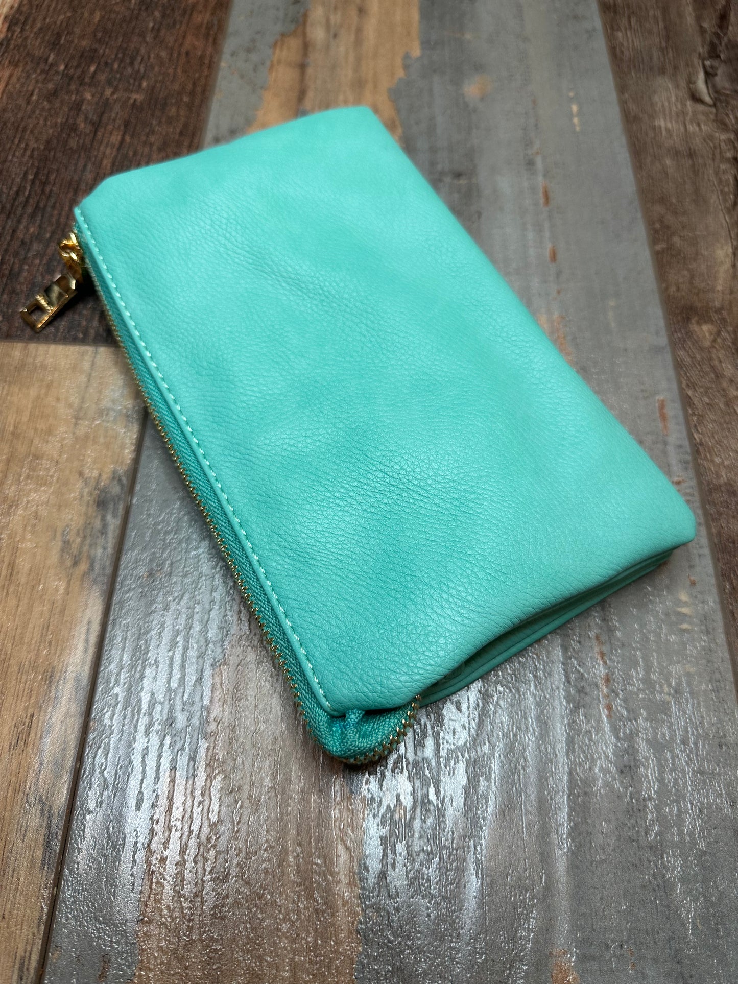 3-IN-1 CROSSBODY/WRISTLET/WALLET