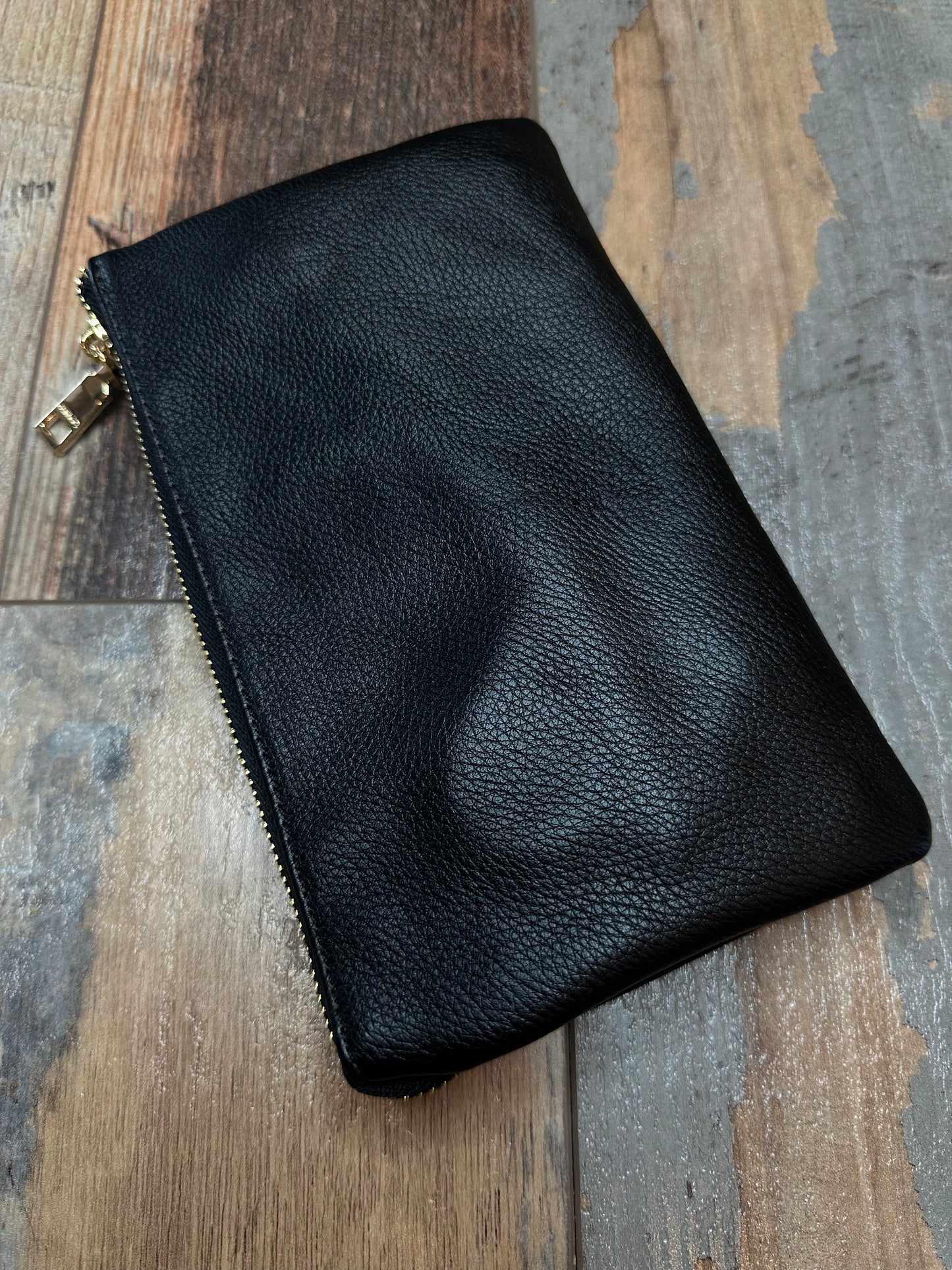 3-IN-1 CROSSBODY/WRISTLET/WALLET