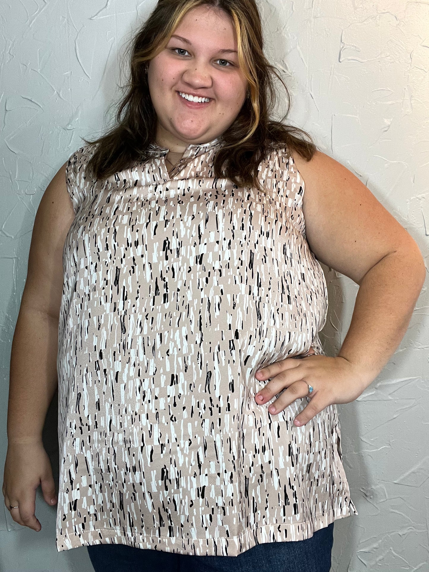 Curvy Rose Abstract Printed Tank