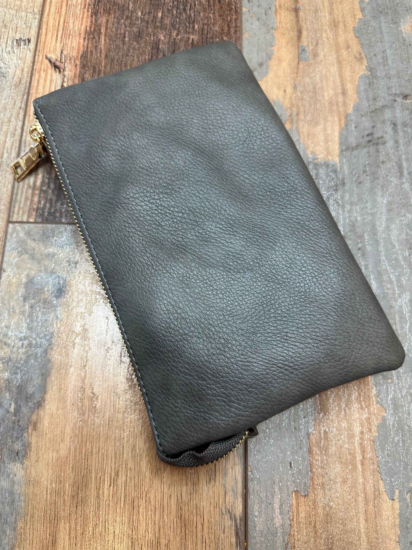 3-IN-1 CROSSBODY/WRISTLET/WALLET