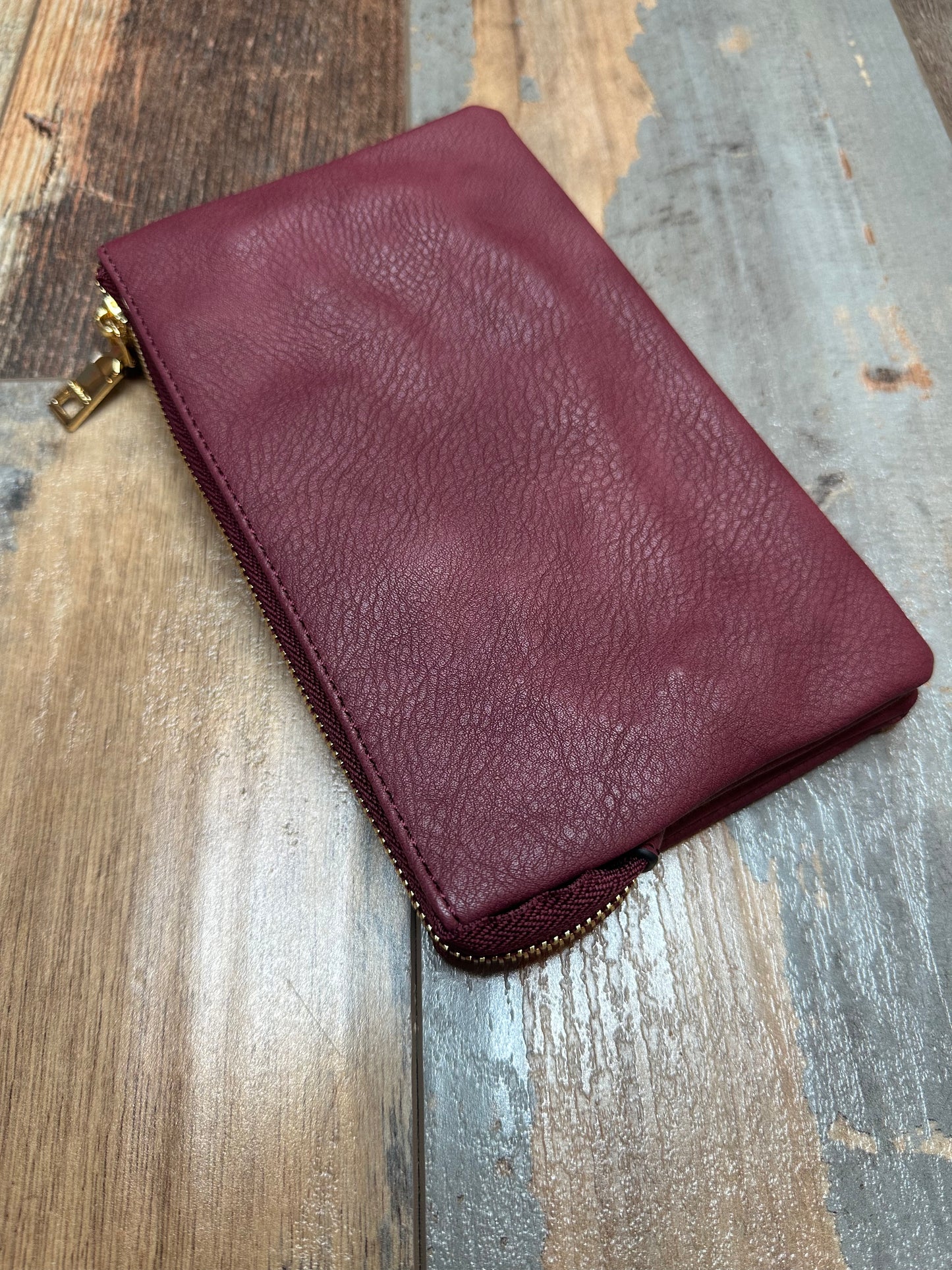 3-IN-1 CROSSBODY/WRISTLET/WALLET