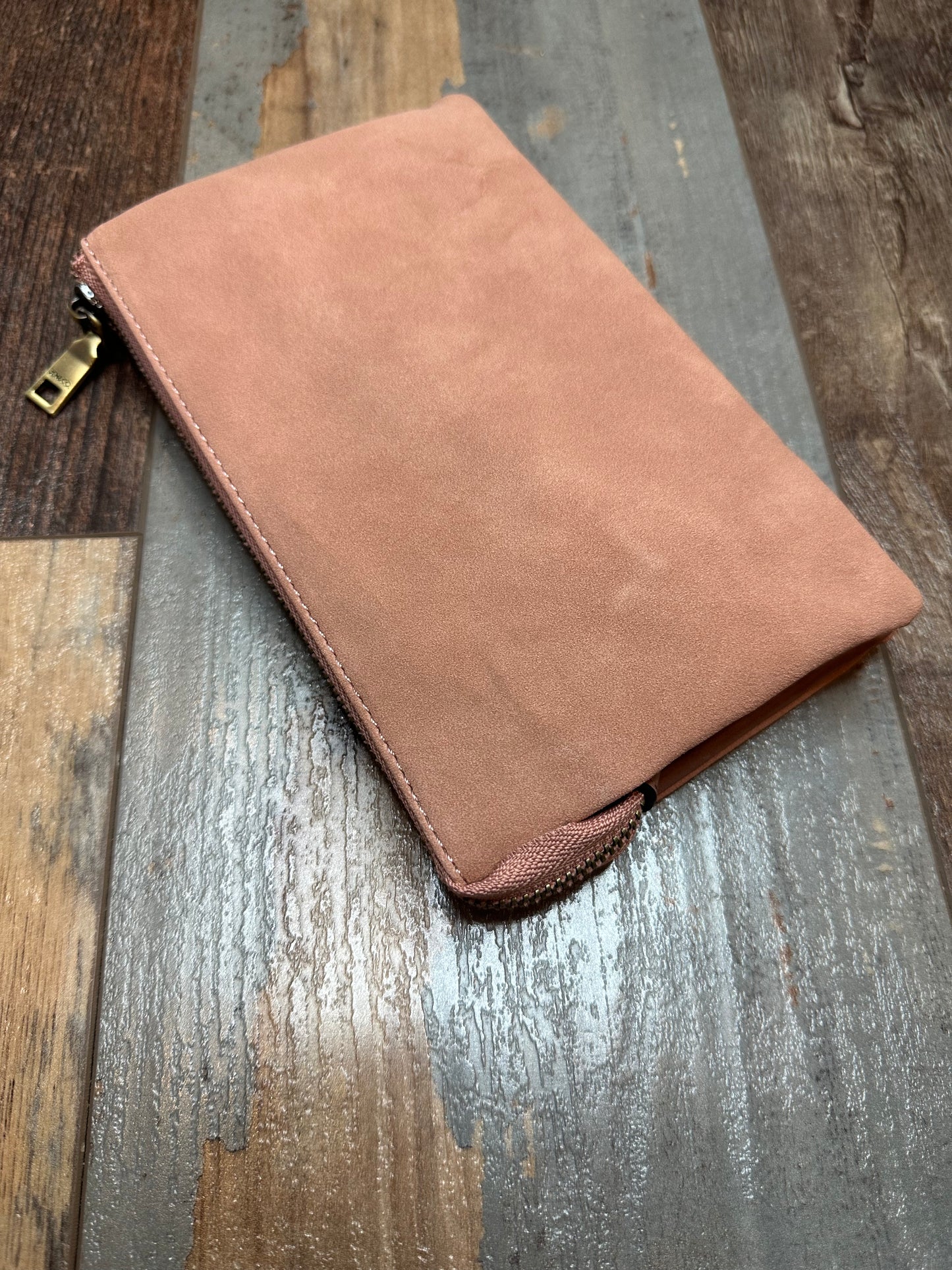 3-IN-1 CROSSBODY/WRISTLET/WALLET
