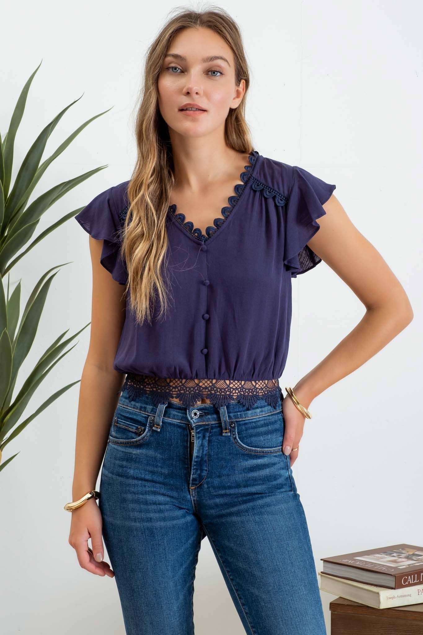 Scallop Lace Trim Back Top