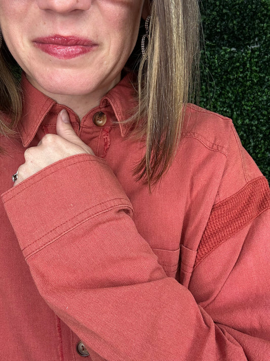 BUTTON DOWN PLEAT COAT