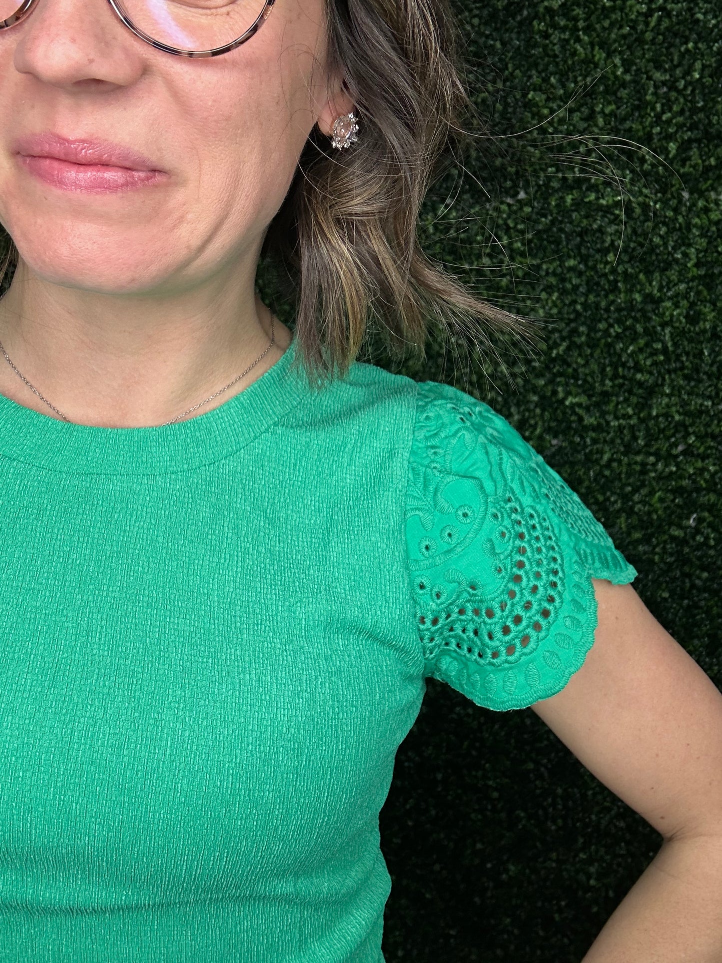 GREEN EYELET TOP-2041