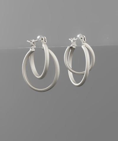 2 CIRCLE HOOPS