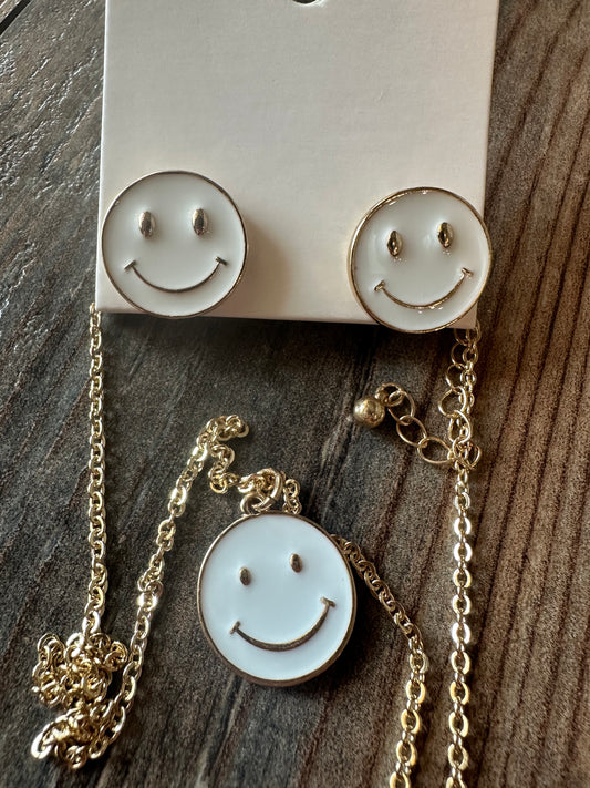 SMILEY NECKLACE & EARRING SET