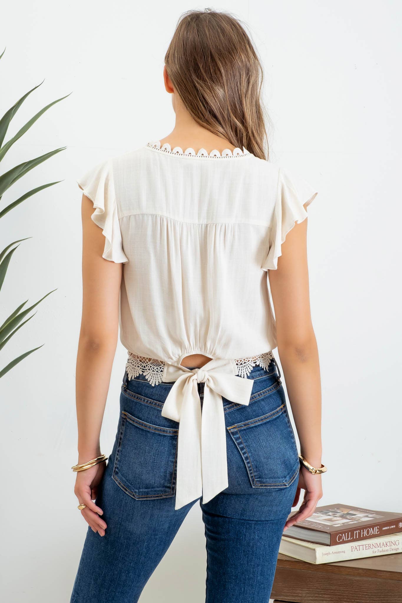 Scallop Lace Trim Back Top