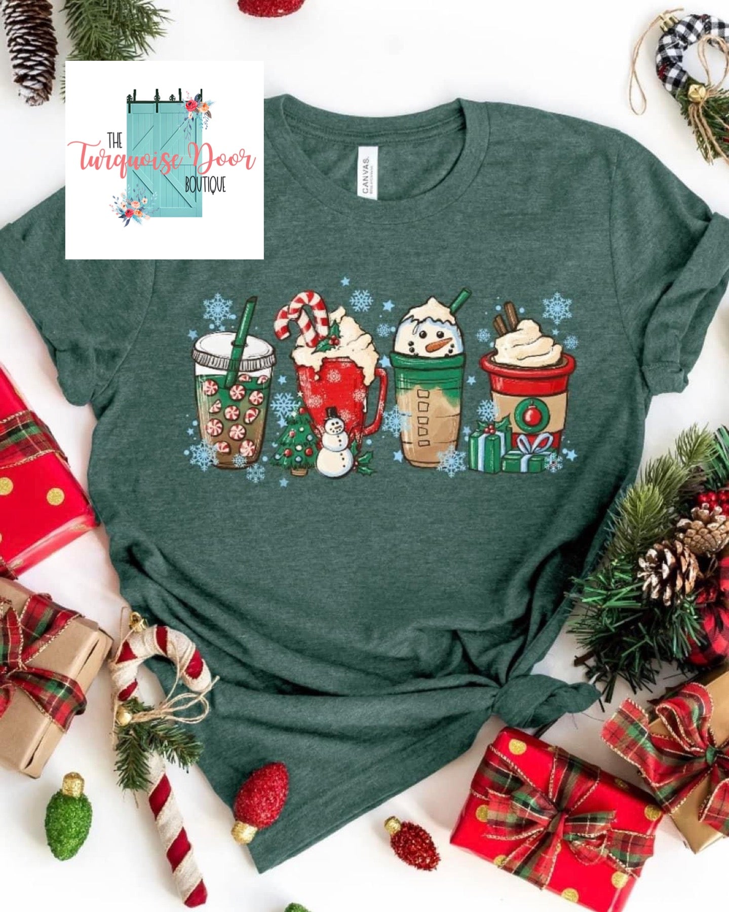 CHRISTMAS LATTES GRAPHIC T