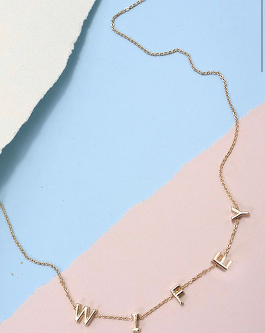 WIFEY NECKLACE-601